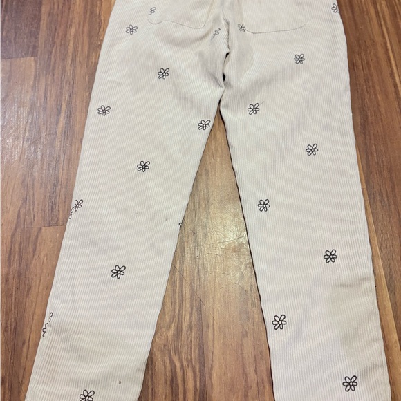 Street Cream Ribbed Top - Picture 2 of 6